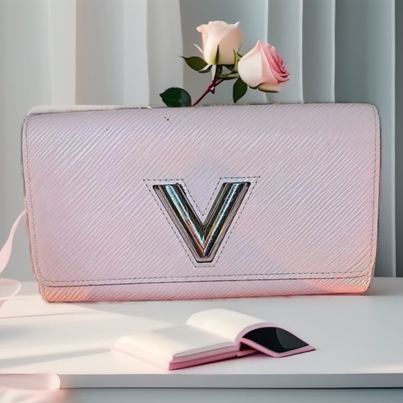 Louis Vuitton Twist Epi Wallet - Picture 3 of 10